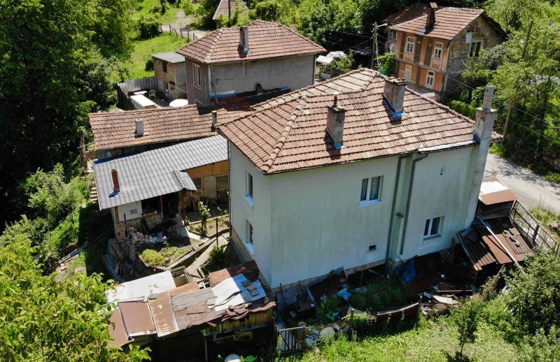 Продава КЪЩА, гр. Габрово, област Габрово, снимка 15 - Къщи - 52260417