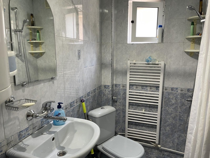 Продава КЪЩА, гр. Габрово, област Габрово, снимка 11 - Къщи - 52260417