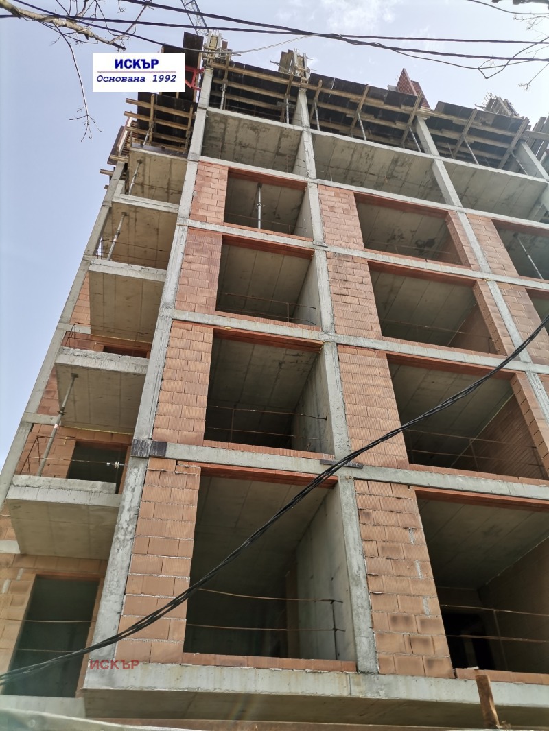 Продава 3-СТАЕН в град София, Бъкстон - 111 кв.м / 255 500 € » 499 714.57 лв., ИСКЪР