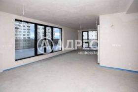 3+ Schlafzimmer Mladost 2, Sofia