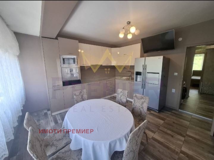 Продава 3-СТАЕН, гр. Бургас, Център, снимка 2 - Апартаменти - 53370653