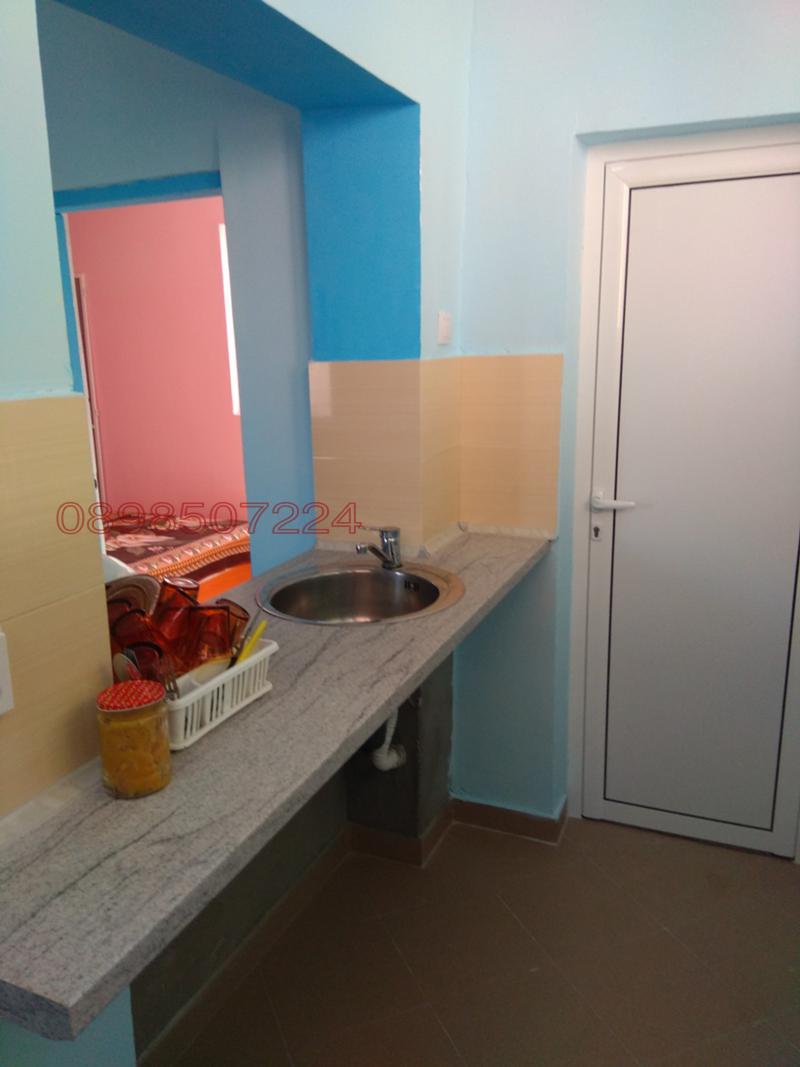 Продава КЪЩА, с. Козарево, област Ямбол, снимка 6 - Къщи - 52781533