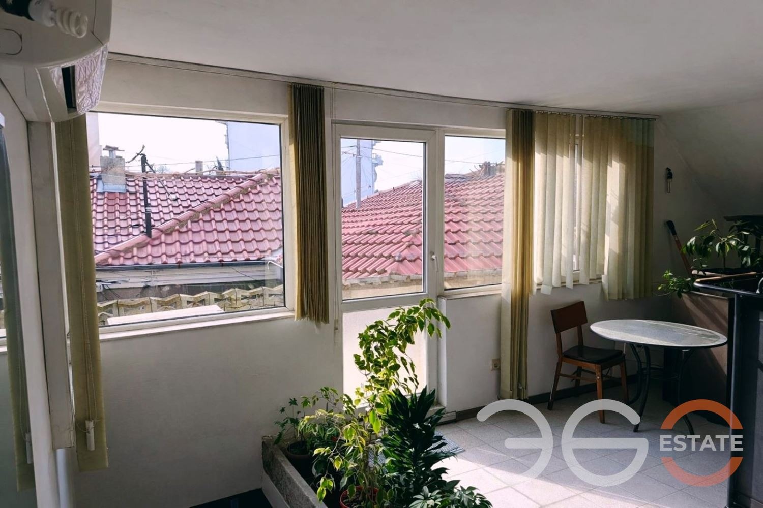 Продава КЪЩА, гр. Варна, Христо Ботев, снимка 2 - Къщи - 53983732