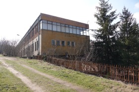 Industriegebäude Brjagowo, region Plowdiw 3