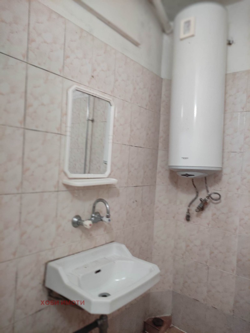 Продава  2-стаен град Пловдив , Въстанически , 48 кв.м | 63441552 - изображение [15]