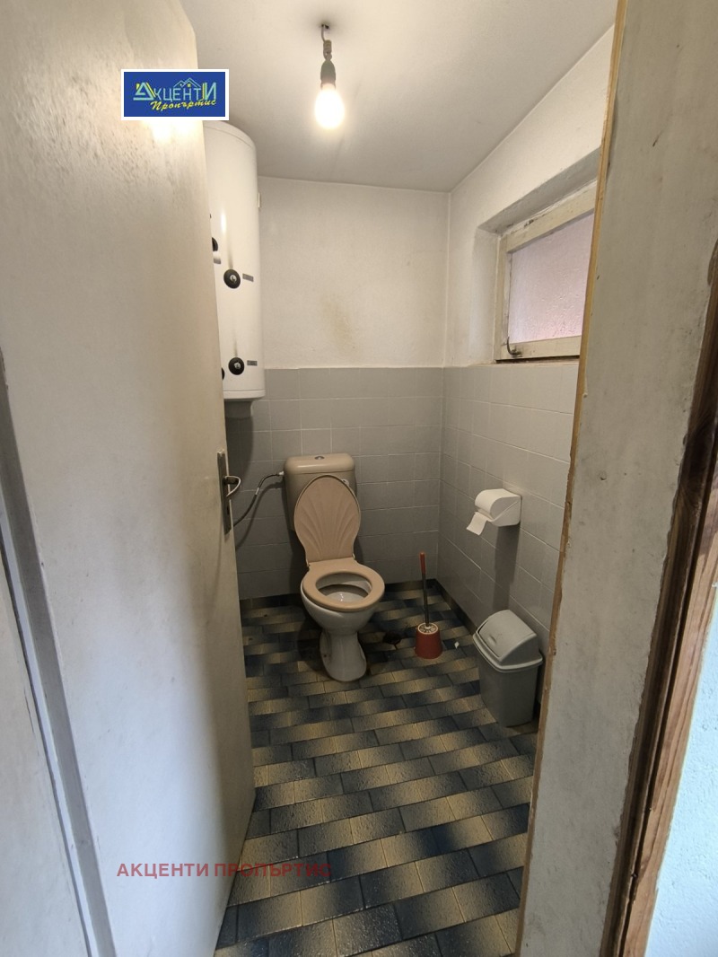 Продава ЕТАЖ ОТ КЪЩА, гр. Дебелец, област Велико Търново, снимка 4 - Етаж от къща - 53241442