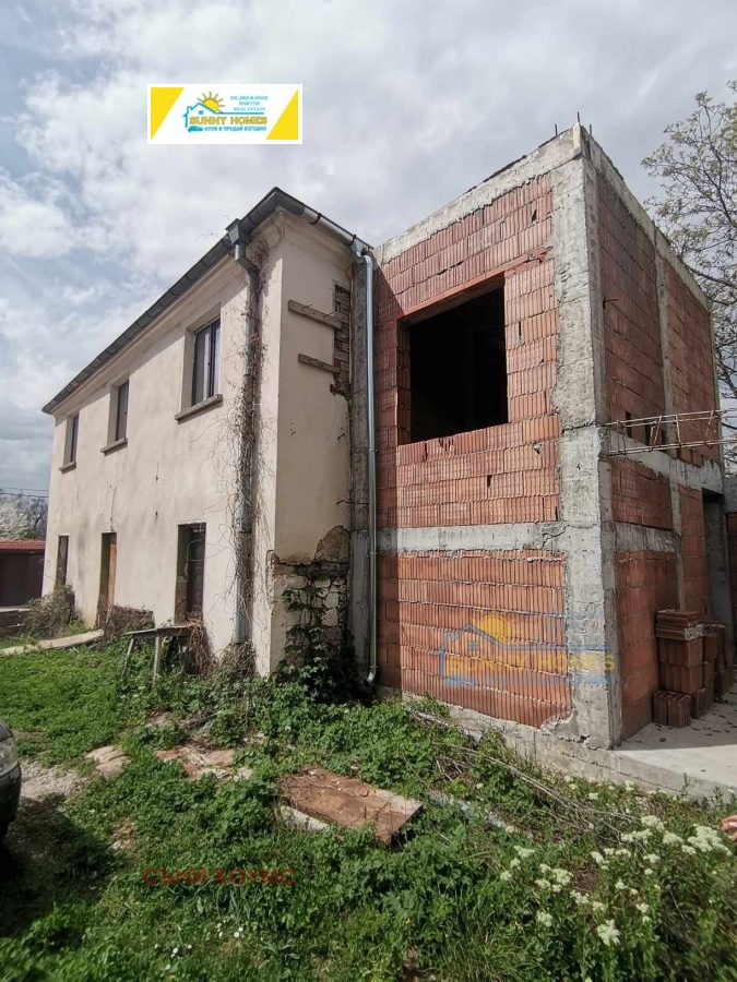 Продава  Къща област Велико Търново , с. Големаните , 185 кв.м | 98877575