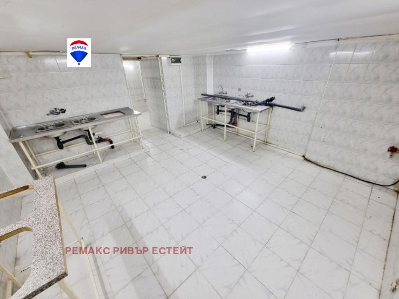 Продава БИЗНЕС ИМОТ, гр. Русе, Център, снимка 13 - Други - 50819016