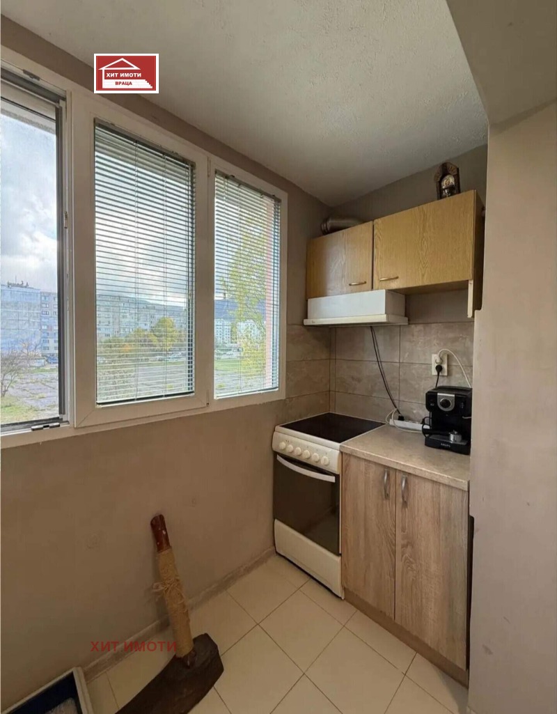 Продава 2-СТАЕН, гр. Враца, Дъбника, снимка 2 - Апартаменти - 52396983