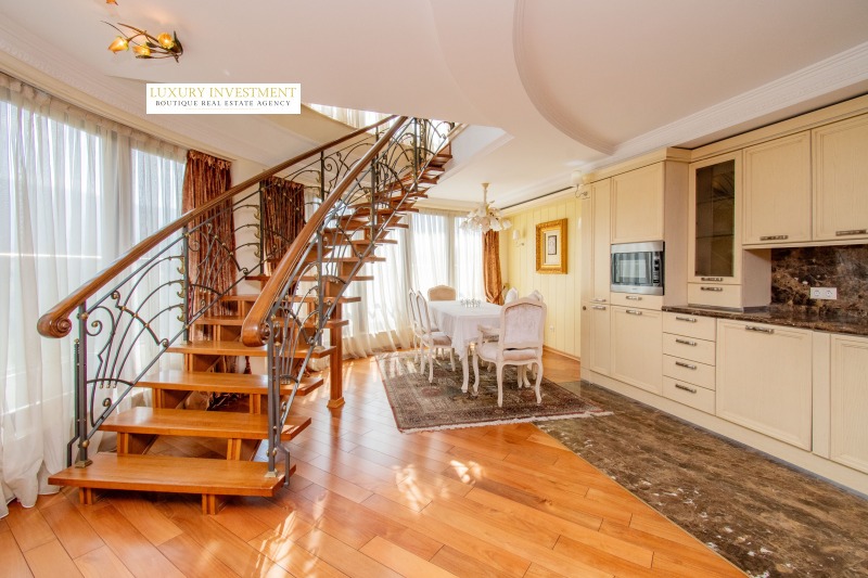 À vendre  3+ chambres Sofia , Lozenets , 275 m² | 73962066