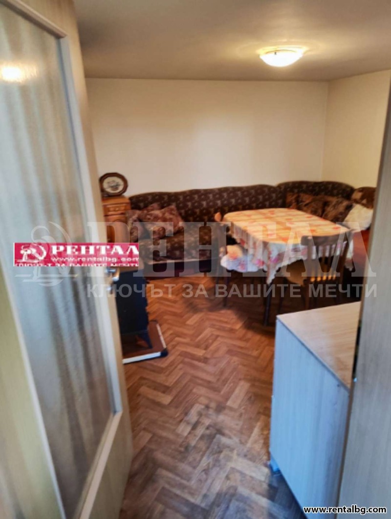 Продава КЪЩА, с. Руен, област Пловдив, снимка 4 - Къщи - 47530272