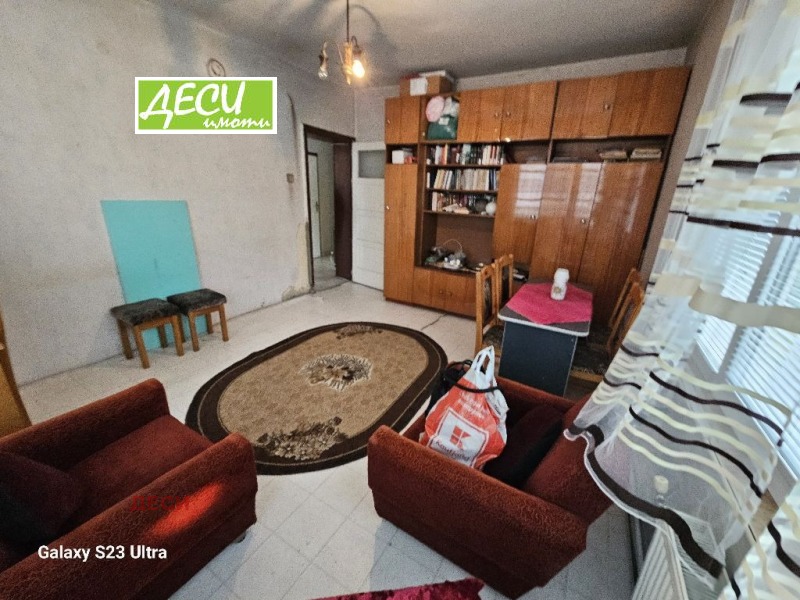 Продава КЪЩА, гр. Русе, Родина 3, снимка 2 - Къщи - 52624348