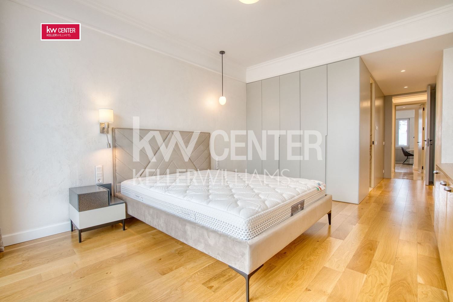 Продава 3-СТАЕН, гр. София, Център, снимка 7 - Апартаменти - 53351674