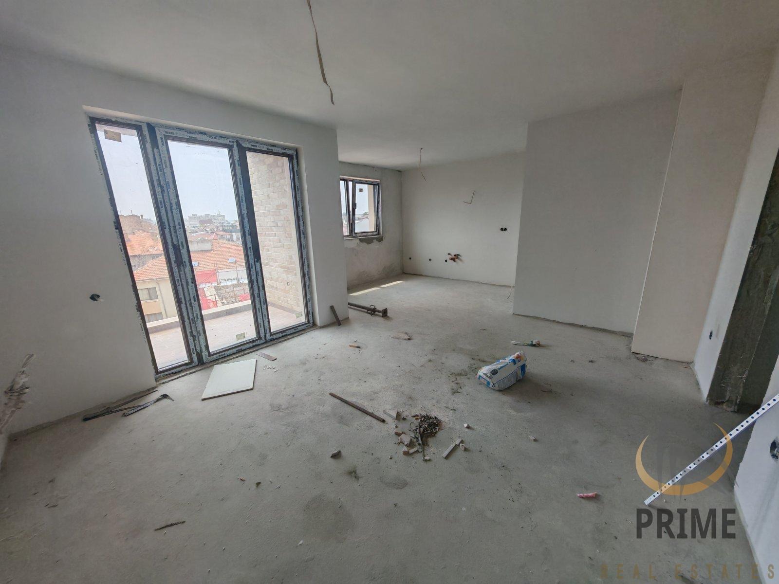 Продава 3-СТАЕН, гр. Бургас, Център, снимка 2 - Апартаменти - 54352436