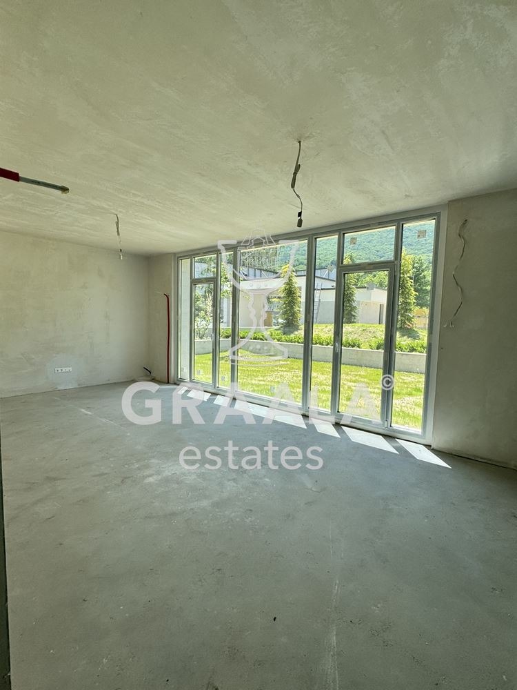 Продаја  2 спаваће собе Софија , Бојана , 242 м2 | 23069345 - слика [2]