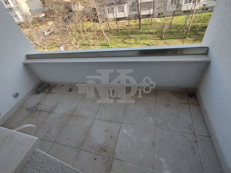 Продава 3-СТАЕН, гр. Добрич, Център, снимка 3 - Апартаменти - 53021316