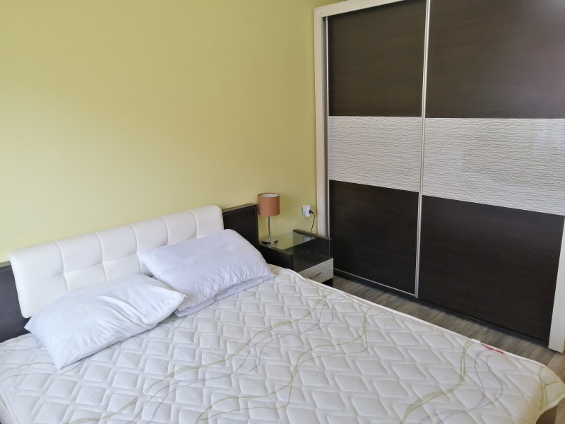 Te koop  3 slaapkamers Pleven , 9-ti kvartal , 125 m² | 93982760 - afbeelding [6]