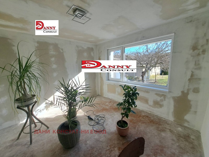 Продава КЪЩА, с. Царевец, област Велико Търново, снимка 10 - Къщи - 53324499