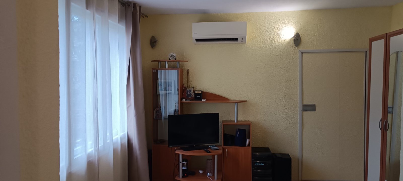 Продава МНОГОСТАЕН, гр. Варна, ВИНС-Червен площад, снимка 2 - Апартаменти - 54450884