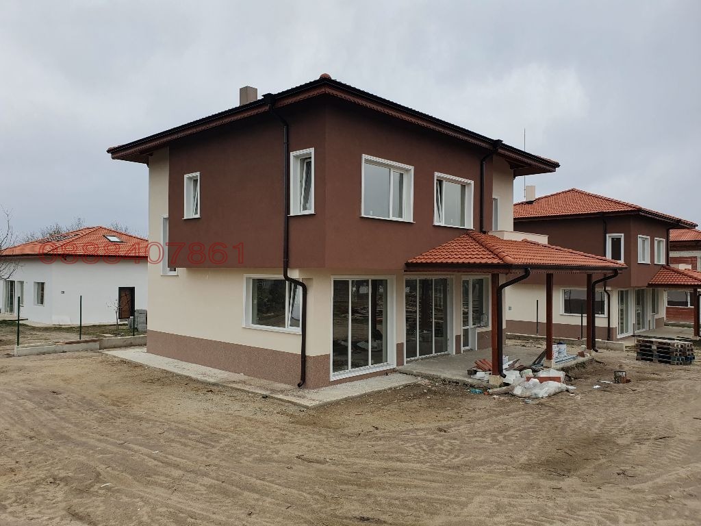 Продава КЪЩА, с. Приселци, област Варна