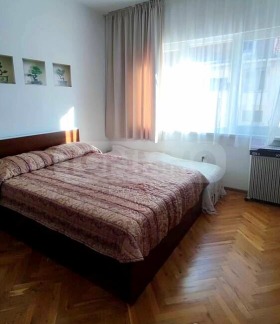 3 soverom Tsentar, Varna 9