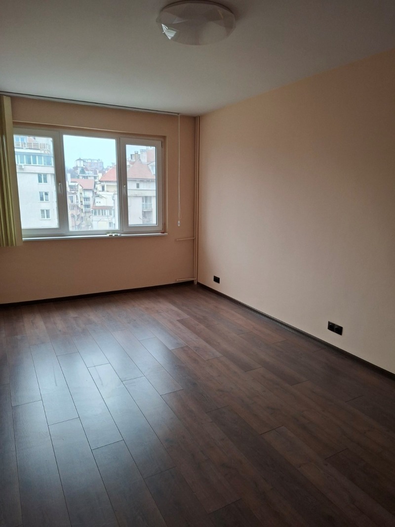 Продава 3-СТАЕН, гр. София, Оборище, снимка 2 - Апартаменти - 53292769