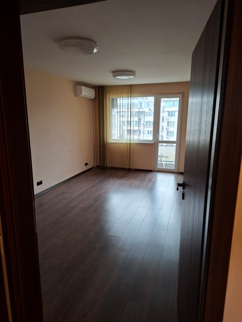 Продава 3-СТАЕН, гр. София, Оборище, снимка 4 - Апартаменти - 53292769