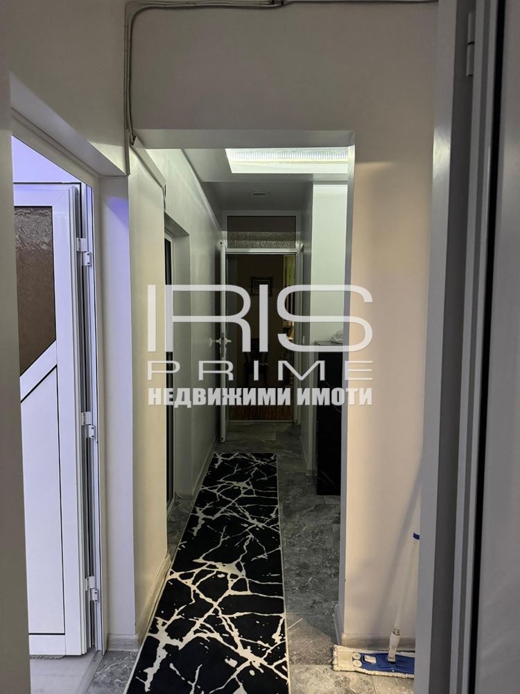 Продава МНОГОСТАЕН, гр. Шумен, Боян Българанов 2, снимка 2 - Апартаменти - 55802539