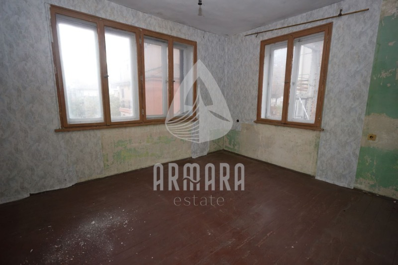 Продава ЕТАЖ ОТ КЪЩА, гр. Пловдив, Център, снимка 3 - Етаж от къща - 52635333