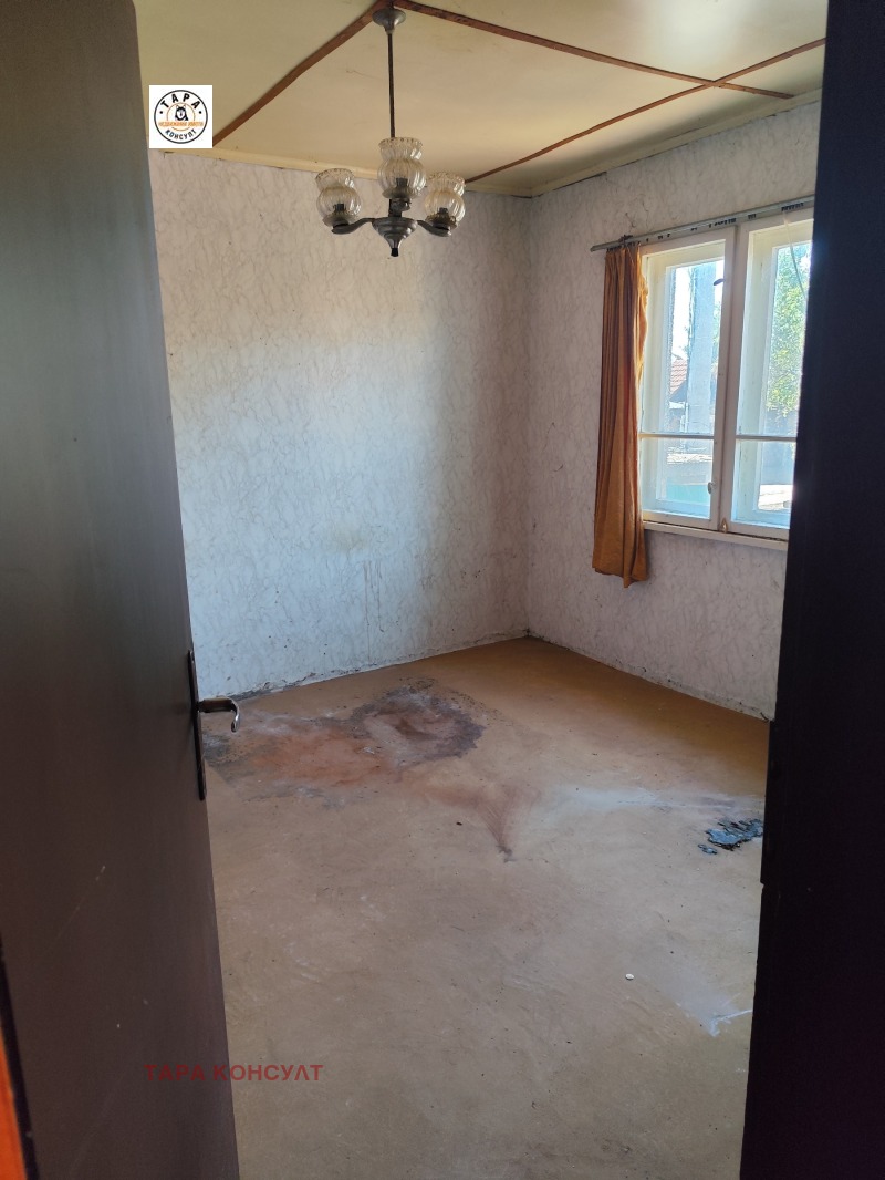 Продава КЪЩА, гр. Долна Оряховица, област Велико Търново, снимка 3 - Къщи - 52709474