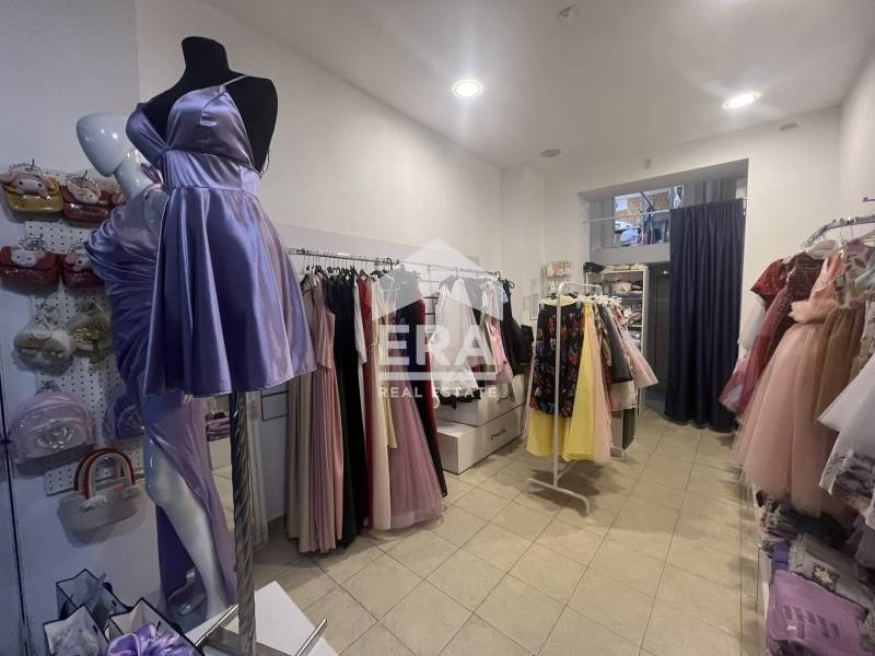 Till salu  affär Sofia , Zona B-19 , 53 kvm | 70701372 - bild [2]