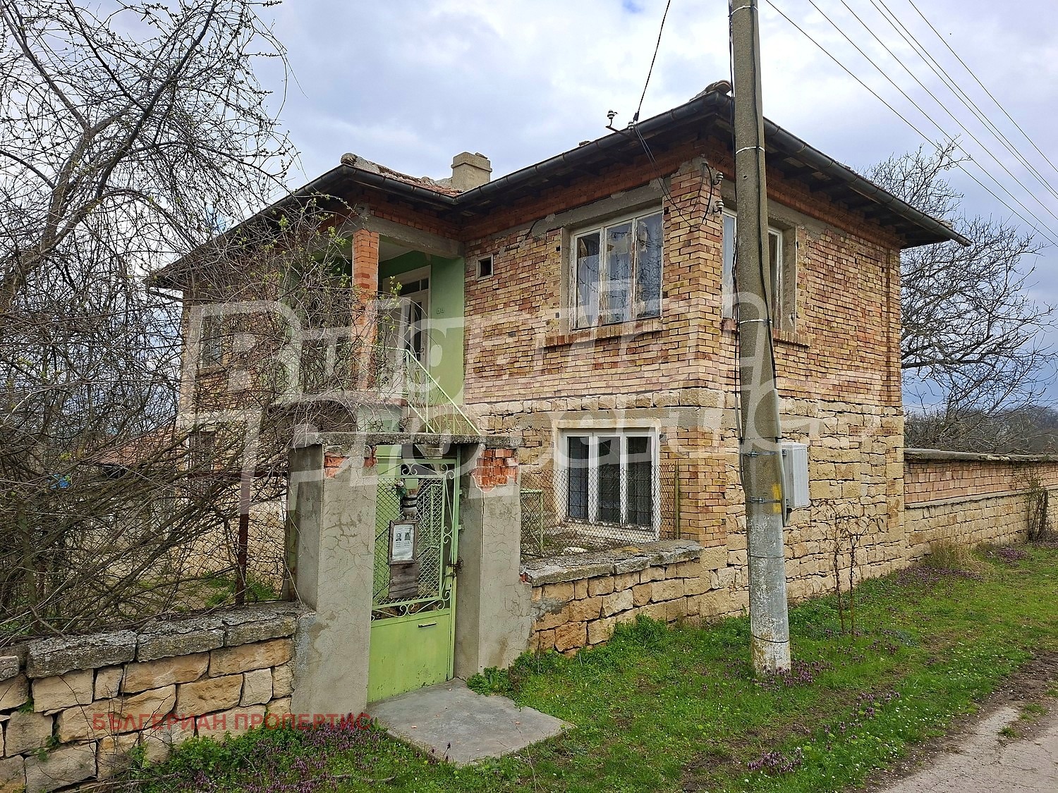 Продава КЪЩА, с. Петров дол, област Варна, снимка 2 - Къщи - 54112670