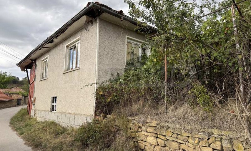 Продава КЪЩА в област Велико Търново, с. Калайджии - 500 кв.м / 53 000 € » 103 658.99 лв., СУПРИММО ОФИСИ В СТРАНАТА