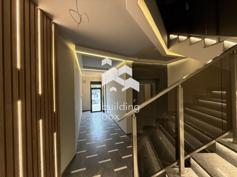 Продава 2-СТАЕН, гр. Пловдив, Център, снимка 2 - Апартаменти - 53245353