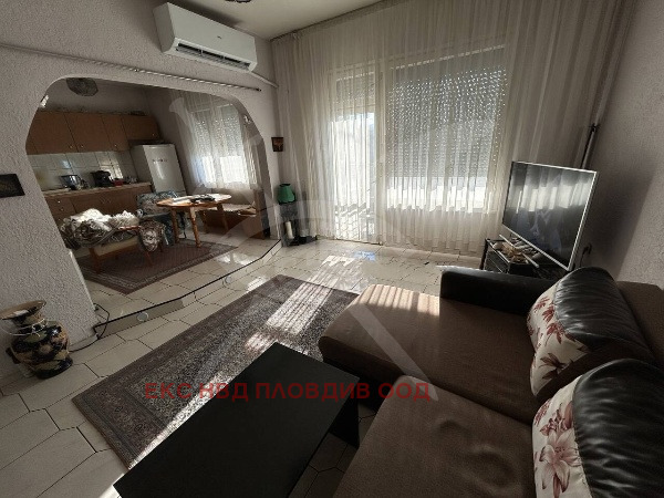 Продава 3-СТАЕН, гр. Пловдив, Тракия, снимка 2 - Апартаменти - 53771168