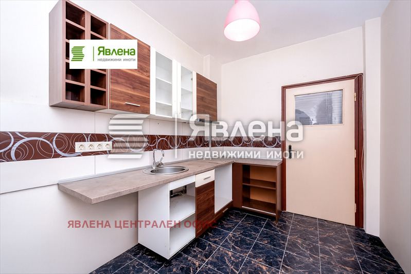 Продава 3-СТАЕН, гр. София, Център, снимка 9 - Апартаменти - 54733007