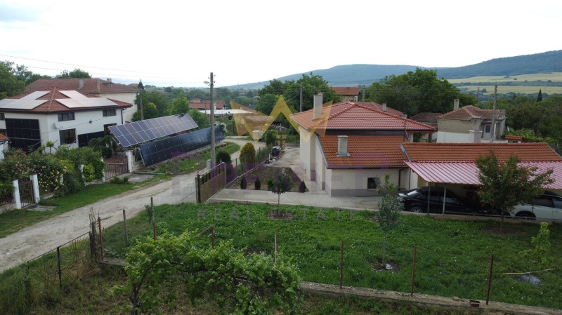 In vendita  Casa regione Varna , Osenovo , 38 mq | 99506972 - Immagine [3]