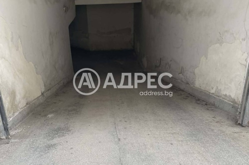 Продава ГАРАЖ, ПАРКОМЯСТО, гр. Бургас, област Бургас