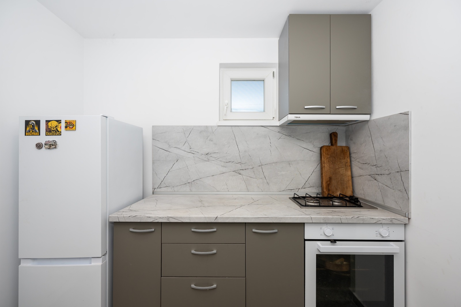 Продава КЪЩА, с. Брестовица, област Пловдив, снимка 9 - Къщи - 55671892