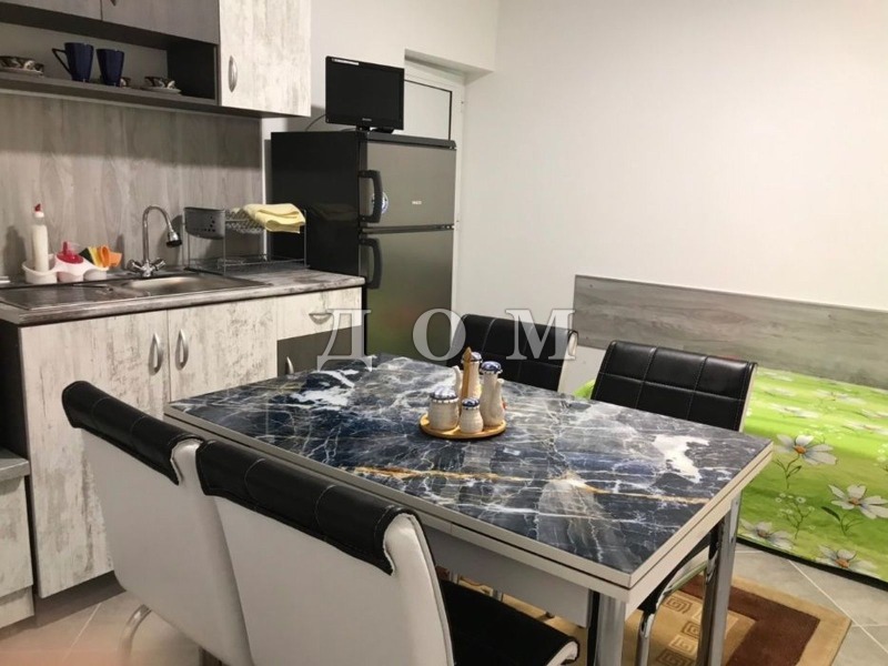 Продава КЪЩА в град Шумен, Център - 190 кв.м / 255 000 € » 498 736.65 лв., ДОМ
