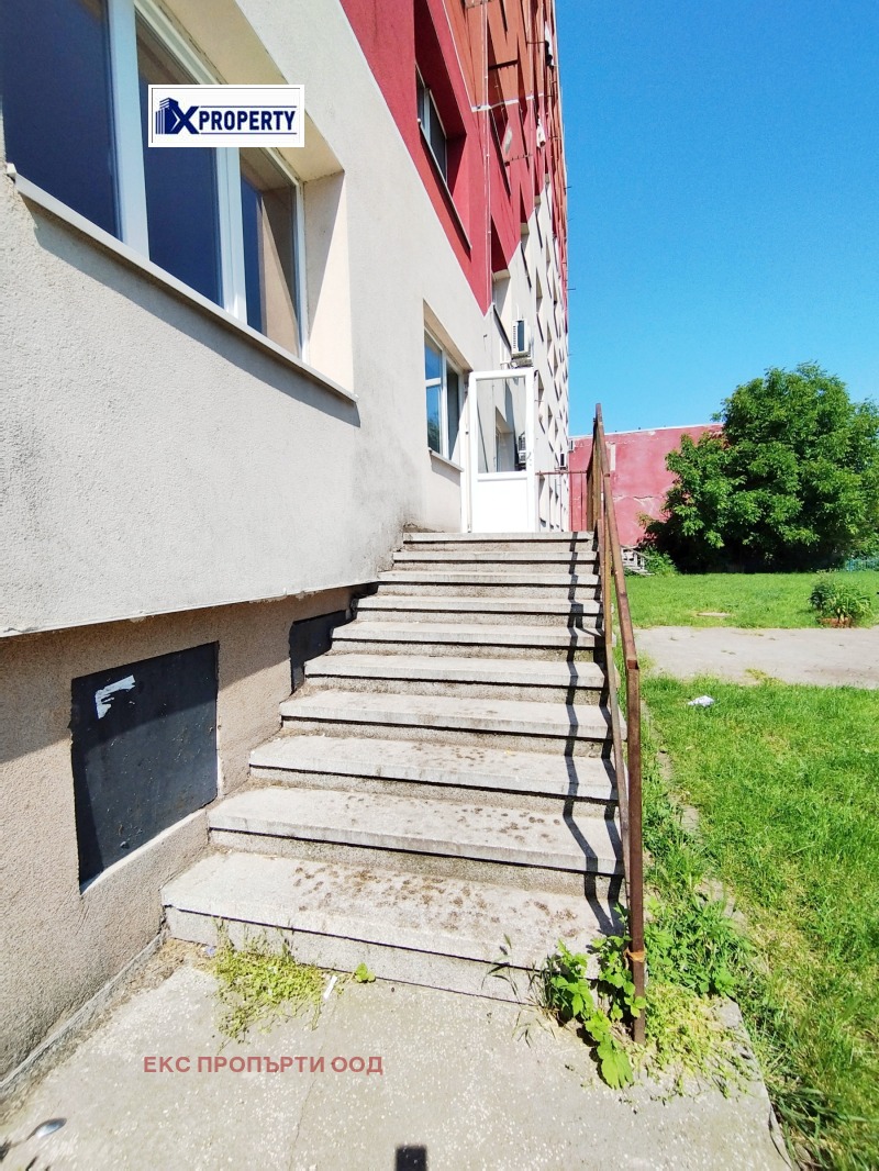 Продава  1-стаен град Перник , Изток , 46 кв.м | 35540681 - изображение [10]