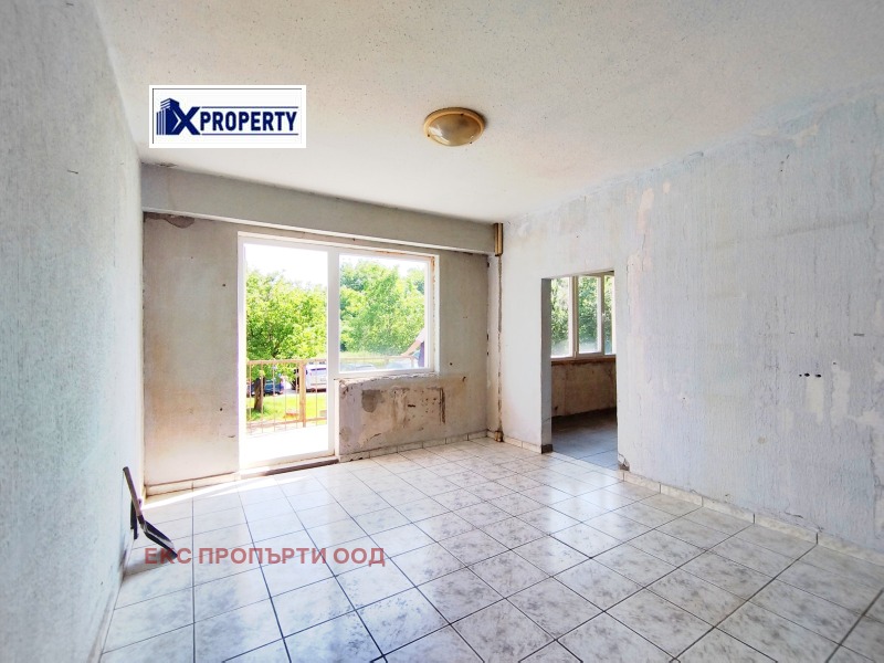 Продава  1-стаен град Перник , Изток , 46 кв.м | 35540681