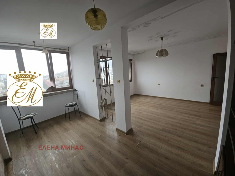 Продава 2-СТАЕН, гр. Шумен, Пазара, снимка 2 - Апартаменти - 52452821