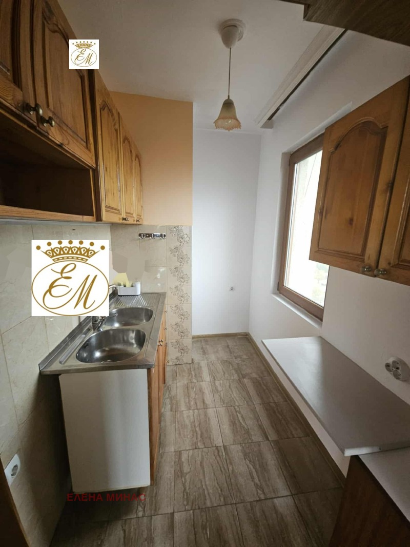 Продава 2-СТАЕН, гр. Шумен, Пазара, снимка 4 - Апартаменти - 52452821