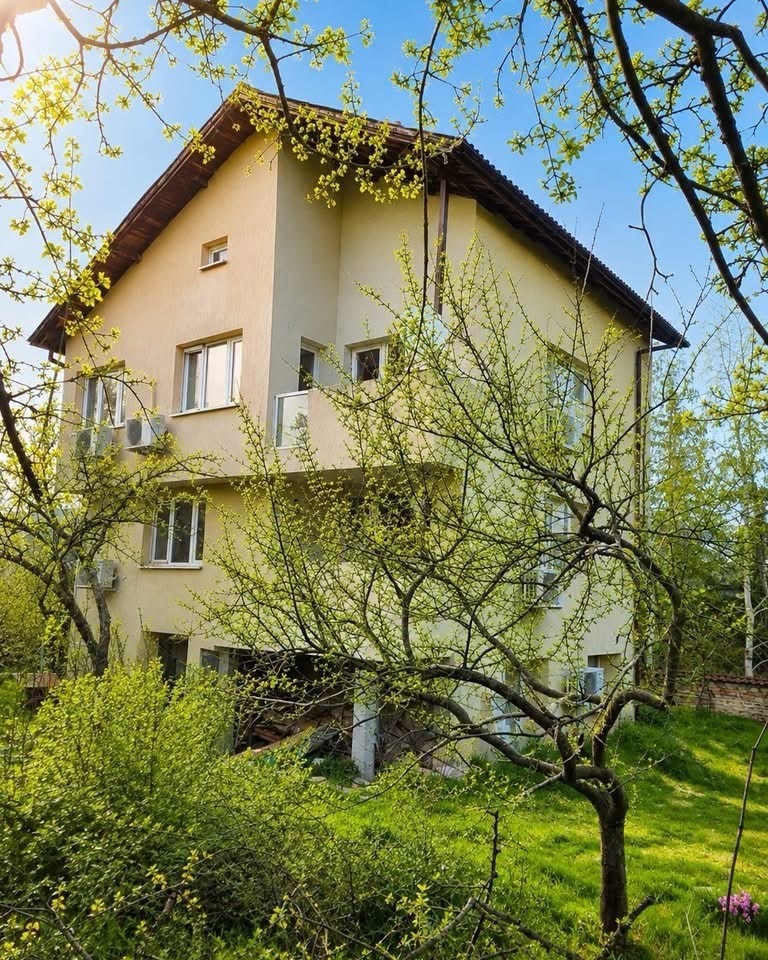 Продава КЪЩА, с. Негушево, област София област
