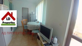 2 bedroom m-t Alen mak, Varna 3