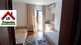 2 bedroom m-t Alen mak, Varna 6