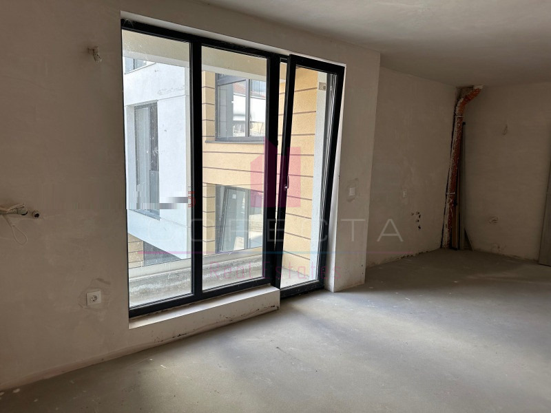 À vendre  Studio Rouse , Tsentar , 67 m² | 86839654