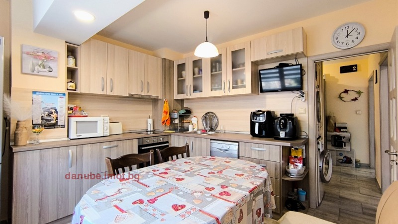 Продается  1 спальня Русе , Възраждане , 62 кв.м | 87302213 - изображение [2]