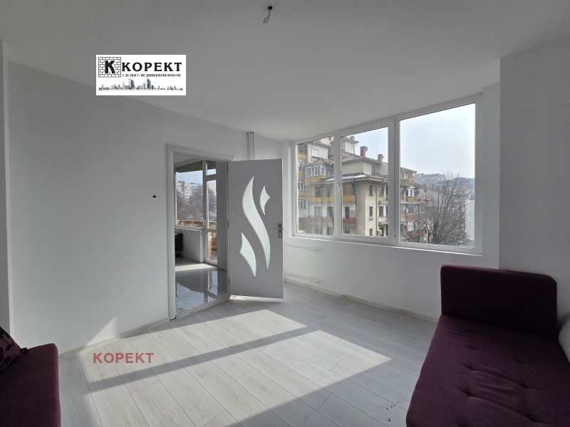 Продава  3-стаен град Плевен , Широк център , 98 кв.м | 59702998 - изображение [3]